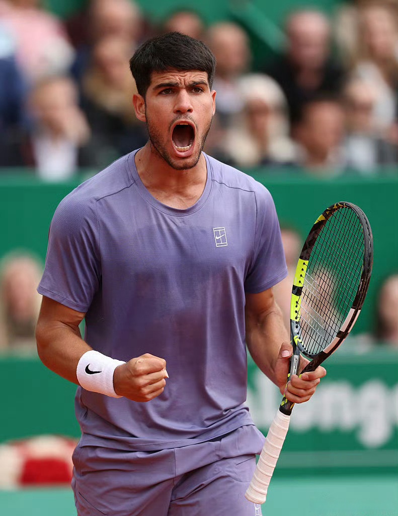 爱游戏2026-蒙特卡洛大师赛险胜澳网，阿尔卡拉斯点燃赛场